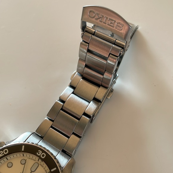 Seiko 5 Sports SRPK31 - Picture 6 of 9